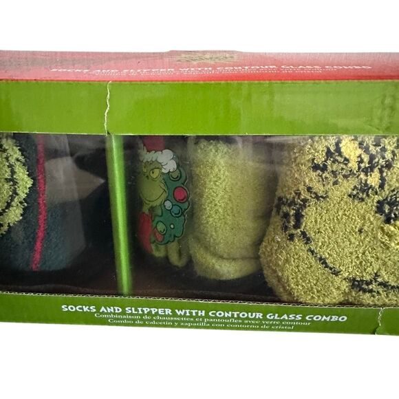 Christmas Grinch Socks Slippers Wine Glasses gift Set BIOWORLD NEW - Picture 3 of 10